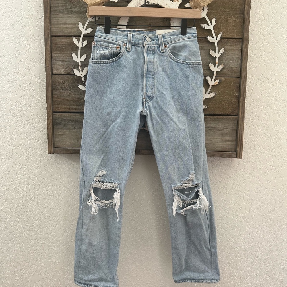 Aligrace Levi’s 501 upcycled Light Blue Distressed‎ Jeans 26” waist